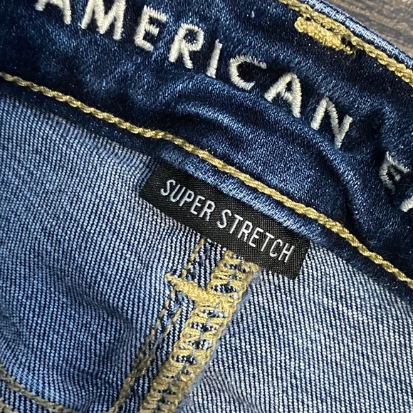 American Eagle ripped jeans size 4 - Picture 4 of 7